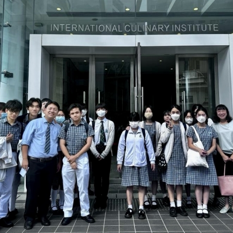 1405ca7e-372a-438f-9a5d-9f531ab71432