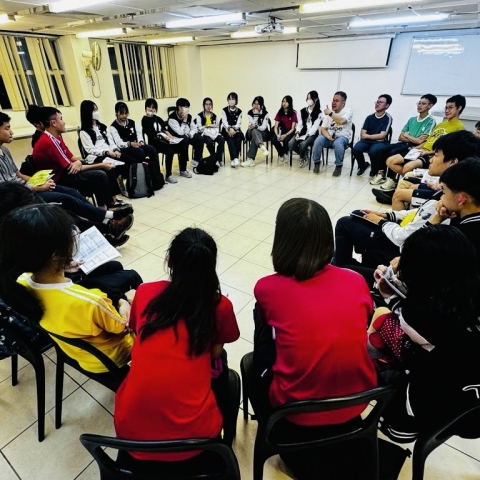 d9298c6b-5aaf-4ced-8872-68bd3f5daf1f