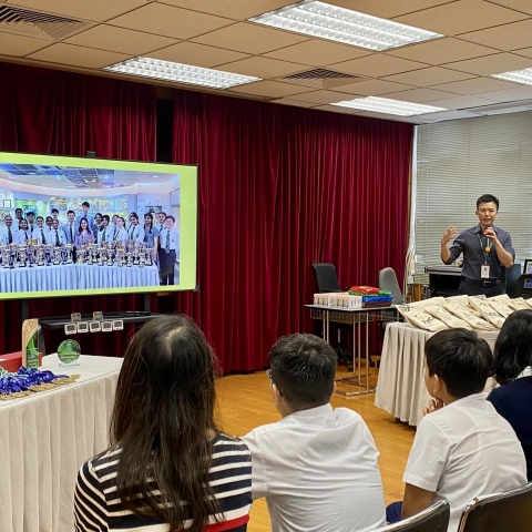 949cd7bf-d157-421b-953e-22ad398654a8