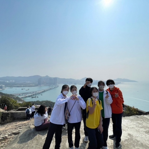 6c8e2d2e-e0cc-4091-8143-2cdce51a61c1