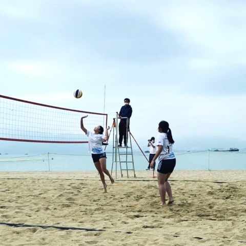 AE5724C1-AEF4-435C-AB7B-DEB76E730735