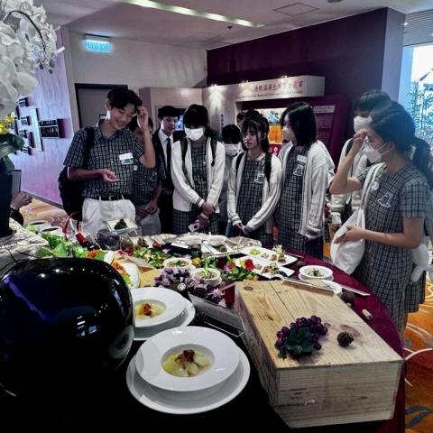 50063e3a-611a-47a0-8183-5a7d440888b1