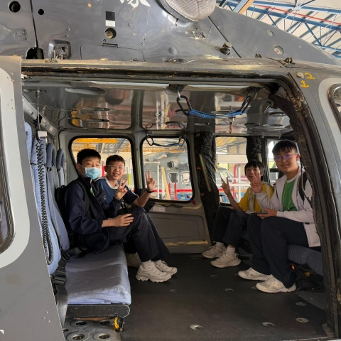 A Day with Hong Kong's Sky Heros (7)