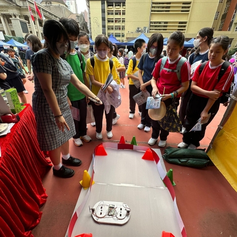 deda456f-b0b4-4283-9bd0-6f8d67f21685