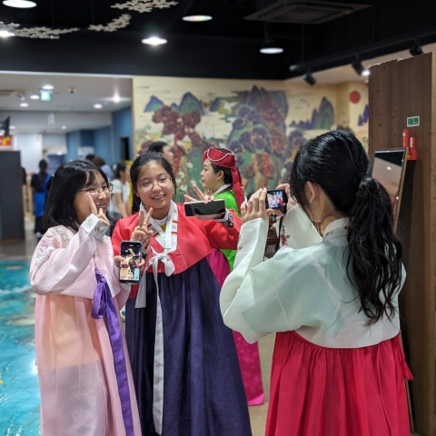 Korea (14)