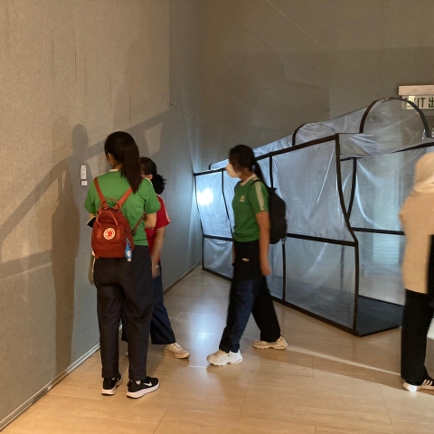 Visit to “The Art of CUHK” Exhibition  2