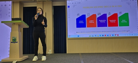 126e2f98-9bcf-40c5-85f9-f248112ab426