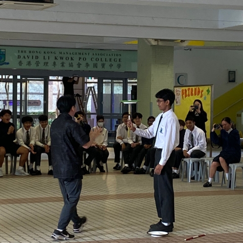 Chinese Cultural Performance: Juggling Show for Non-Chinese Speaking Students